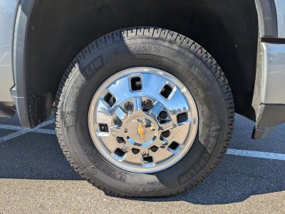 2024 Chevrolet Silverado 3500HD — photo 10 view