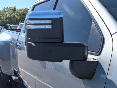 2024 Chevrolet Silverado 3500HD — photo 11 view