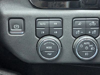 2024 Chevrolet Silverado 3500HD — photo 24 view