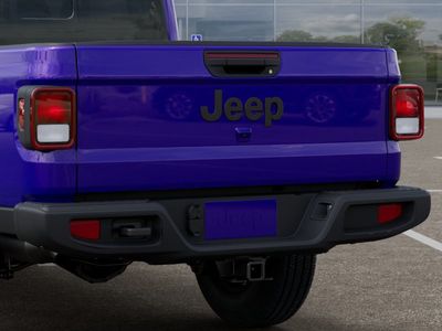 2026 Jeep Gladiator — photo 13 view
