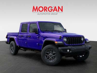 2026 Jeep Gladiator — photo 7 view