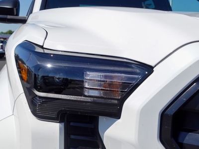 2026 Toyota Tacoma - Photo 4
