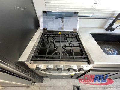 2022 Keystone RV Springdale - Photo 8
