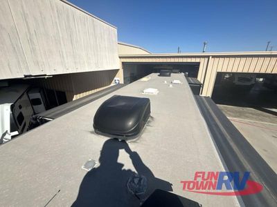 2017 Coachmen RV Mirada Select - Photo 3