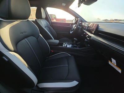 2026 Kia K5 — photo 10 view