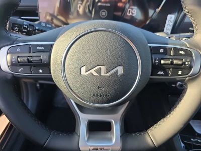 2026 Kia K5 — photo 8 view
