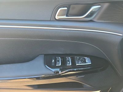 2026 Kia K5 — photo 12 view