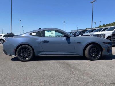 2026 Ford Mustang - Photo 2
