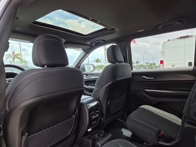 2026 Jeep Grand Cherokee L — photo 10 view