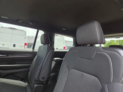 2026 Jeep Grand Cherokee L — photo 8 view