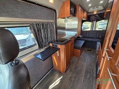 2019 Roadtrek Zion - Photo 24