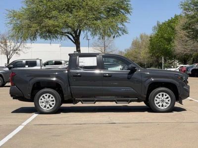 2026 Toyota Tacoma - Photo 3
