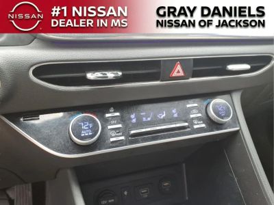 2023 Hyundai Sonata - Photo 17