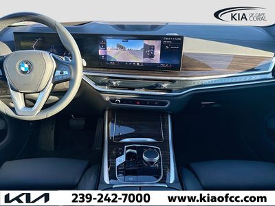2026 BMW X5 — photo 13 view
