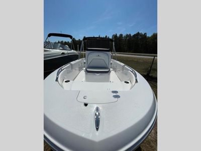 2026 Stingray 173CC 173CC — engine compartment view