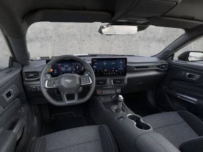 2026 Ford Mustang - Photo 9