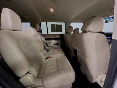 2017 Ford Flex — photo 30 view