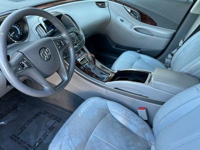 2011 Buick LaCrosse — photo 11 view