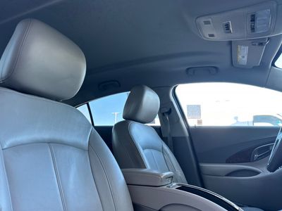 2011 Buick LaCrosse — photo 17 view