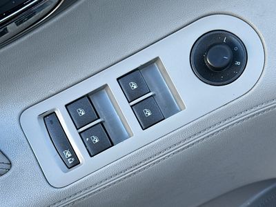2011 Buick LaCrosse — photo 13 view