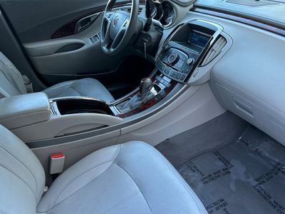 2011 Buick LaCrosse — photo 16 view