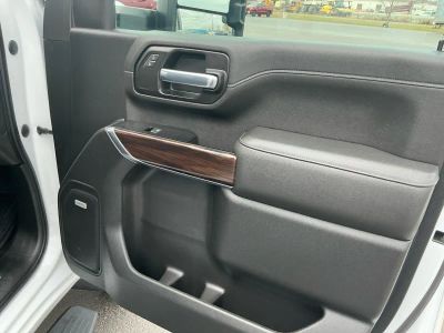 2022 GMC Sierra 2500HD — photo 21 view