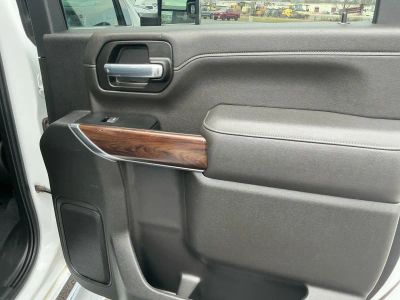2022 GMC Sierra 2500HD — photo 19 view
