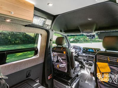 2025 Storyteller Overland - Photo 6