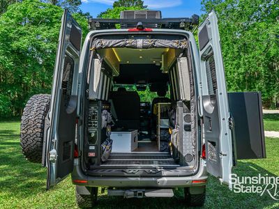 2025 Storyteller Overland - Photo 12