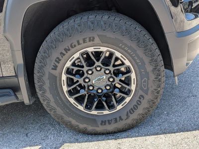 2026 Chevrolet Silverado EV — photo 11 view