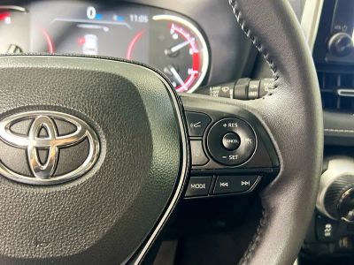 2025 Toyota RAV4 — photo 17 view