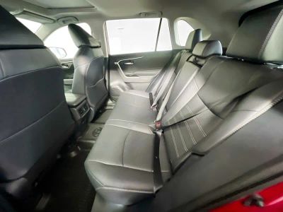 2025 Toyota RAV4 — photo 25 view