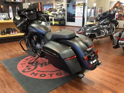 2025 Indian Motorcycle Challenger Dark Horse 112 Black Smoke - Photo 5