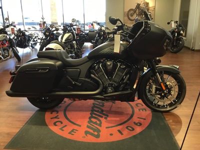 2025 Indian Motorcycle Challenger Dark Horse 112 Black Smoke - Photo 8