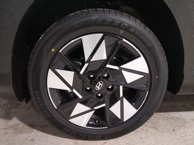 2025 Hyundai Kona - Photo 10