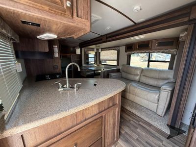 2017 Keystone RV Cougar Half-Ton Series - Photo 8
