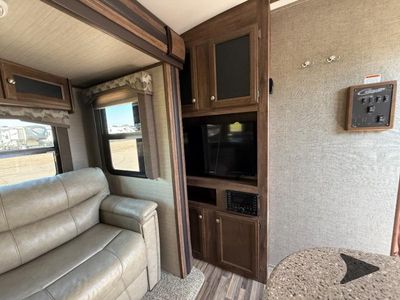 2017 Keystone RV Cougar Half-Ton Series - Photo 9