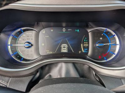 2023 Chrysler Pacifica Hybrid - Photo 12