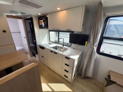 2026 Winnebago Micro Minnie - Photo 8