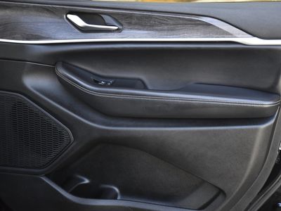 2023 Jeep Grand Cherokee - Photo 30