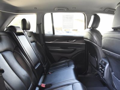 2023 Jeep Grand Cherokee - Photo 26