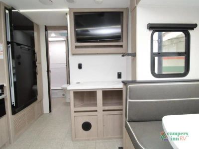 2025 Grand Design Imagine XLS — photo 19 view
