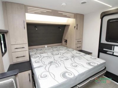 2025 Grand Design Imagine XLS — photo 34 view