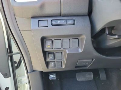 2026 Nissan Frontier — photo 10 view