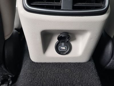 2023 Genesis G70 - Photo 18