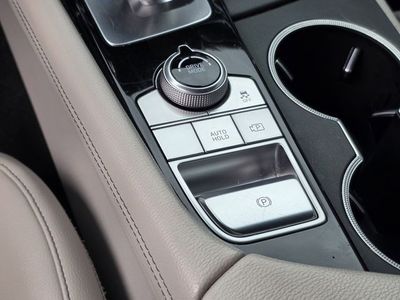 2023 Genesis G70 - Photo 23