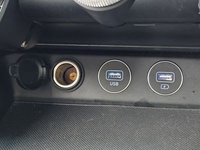 2023 Genesis G70 - Photo 21