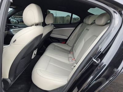 2023 Genesis G70 - Photo 17