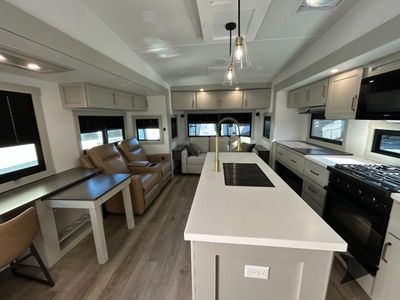 2026 Brinkley Model Z - Photo 10