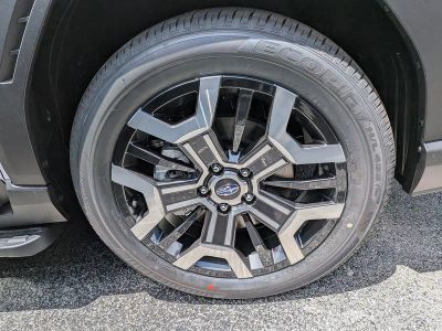 2026 Subaru Outback — photo 9 view